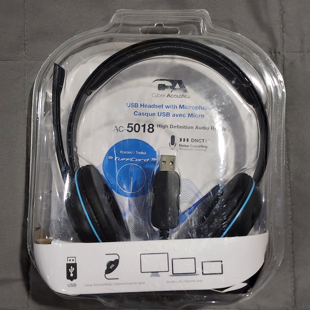 Black USB Headset with Microphone